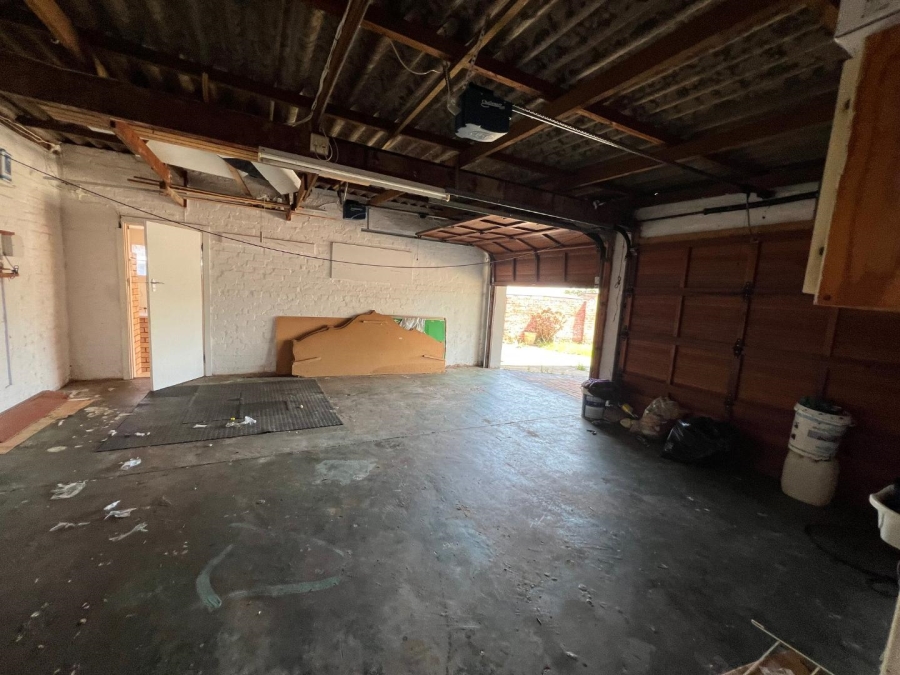 4 Bedroom Property for Sale in Kabega Park Eastern Cape